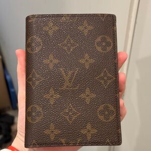 Louis Vuitton Monogram Canvas Card Holder